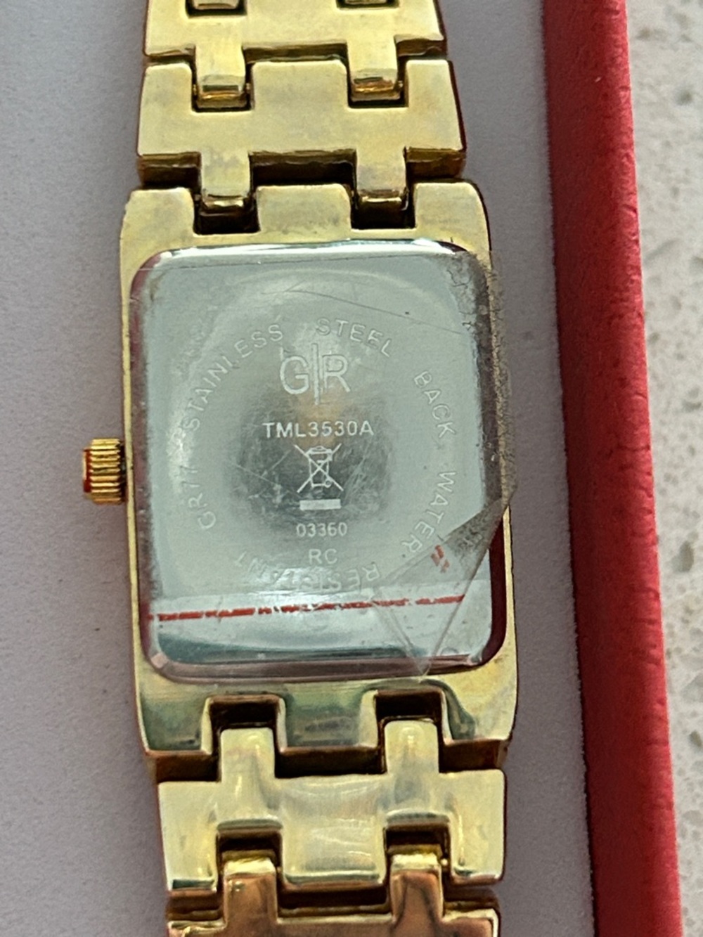 Elegant Gold-Tone Gianni Ricci Watch | Crystal Bezel - Picture 4 of 8